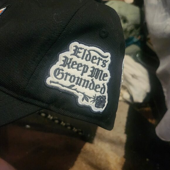 Mens Psycho Bunny trucker style hat. Runs small. - Picture 2 of 4